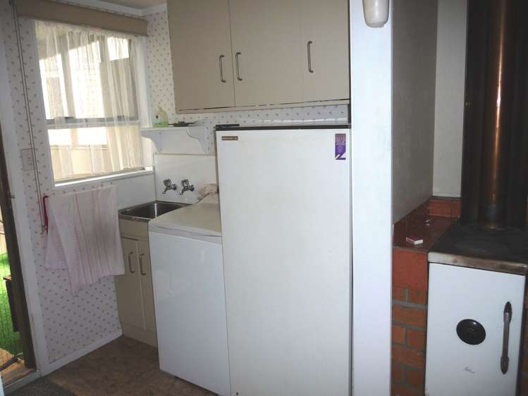 16 Ngatira Road Lichfield_9