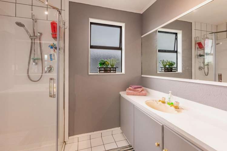 27 Norwich Crescent Tamatea_16