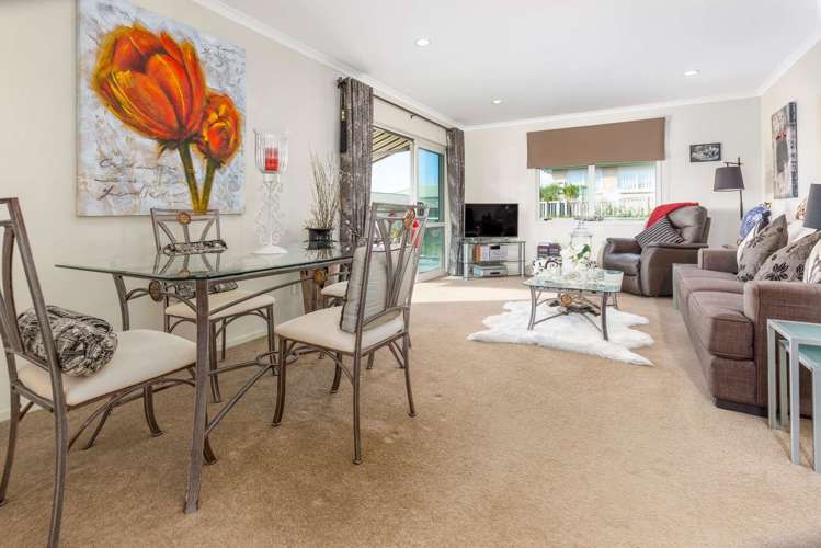Unit 33/8 Village Place Tuakau_12