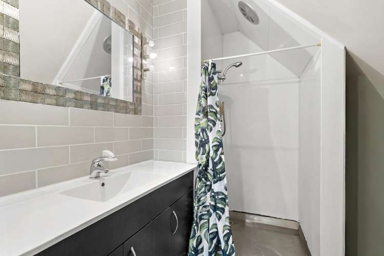 334 Fitzgerald Road Drury_12