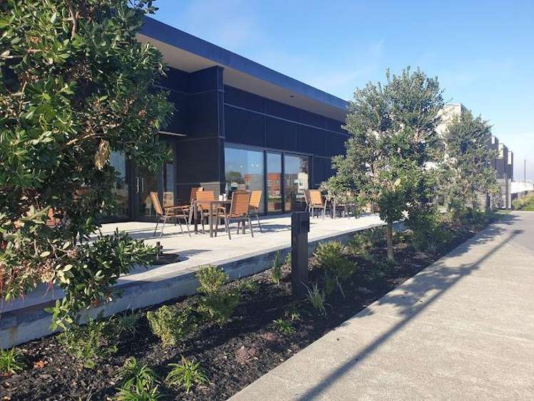 34 PEPENE AVE "WAIATA SHORES" Takanini_21