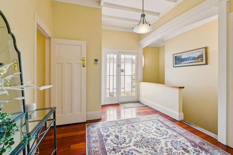 6 Seabreeze Road Narrow Neck_14