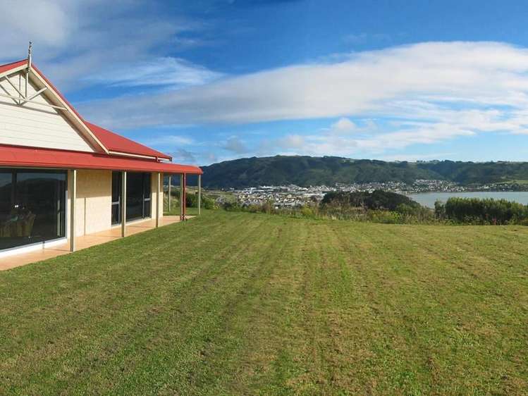 1 Whitford Brown Avenue Papakowhai_22