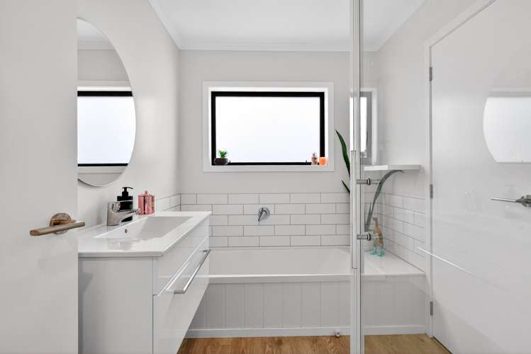 20A Martin Grove Normandale_11