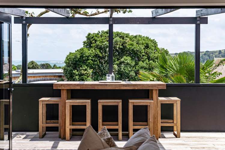 10C Long Street Raglan_24