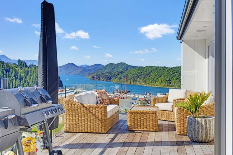 17 Harbour View Heights Picton_7