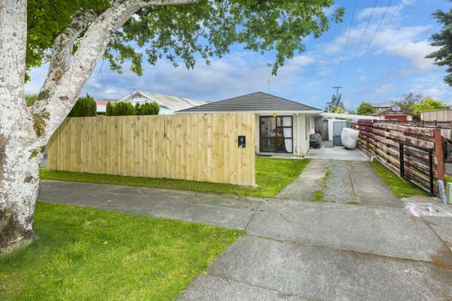 1/6 Tararua Street Trentham_1