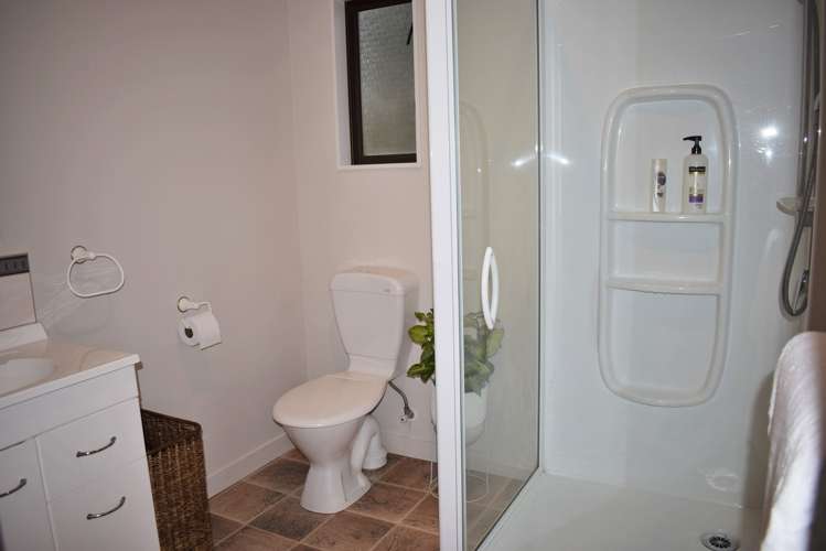 3 Sylvia Way Te Horo Beach_14