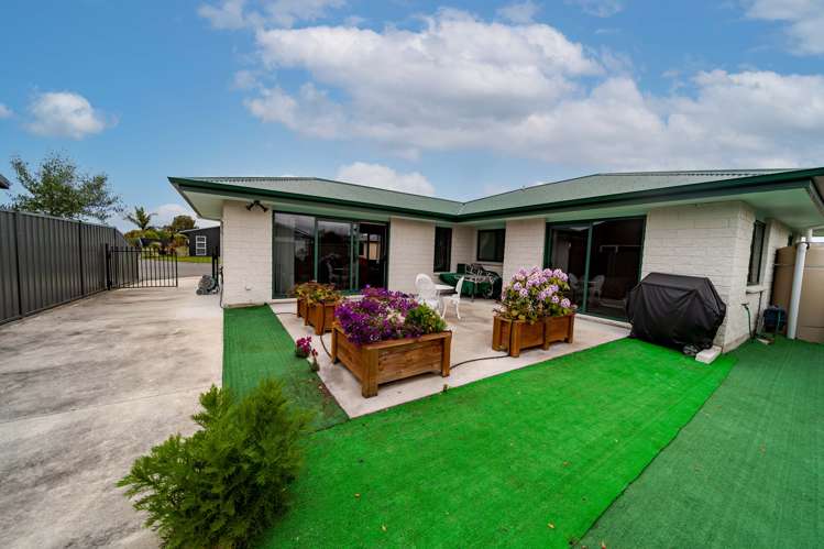 7 Gregory Grove Clive_18