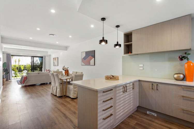 11 Moki Place Long Bay_8