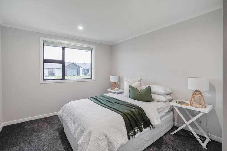 15 Chatham Rise Seaward Bush_12