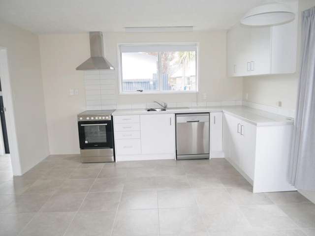 2/18 Bonar Pl Woolston_1