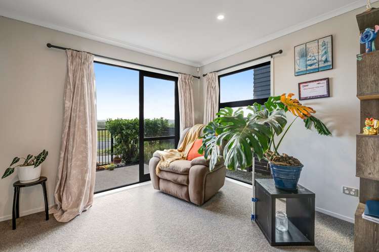 77 Andrew Jack Road Millwater_1