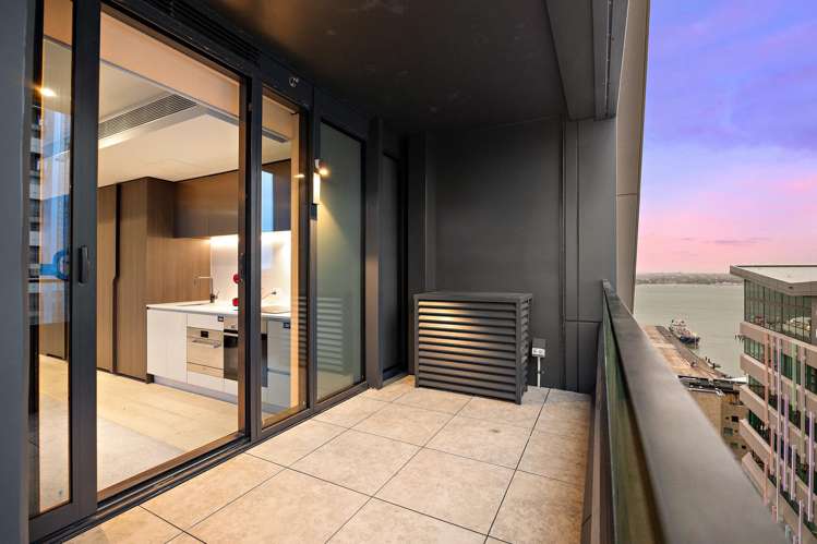 2005/10 Commerce Street Auckland Central_18