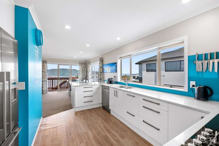 105 Redvers Drive Belmont_7