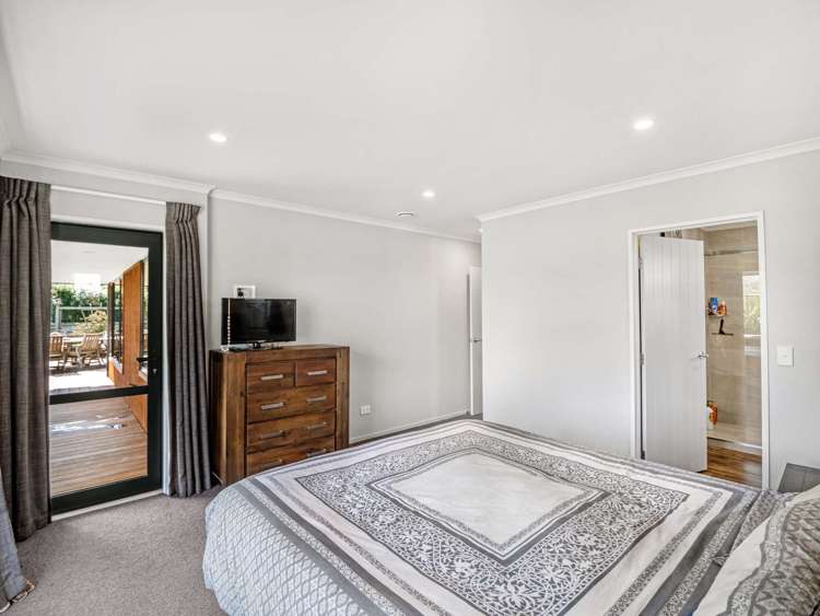 21 Collins Drive Waikuku Beach_17