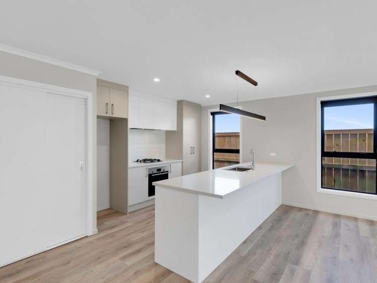 7 Waruhia Crescent Rototuna North_4