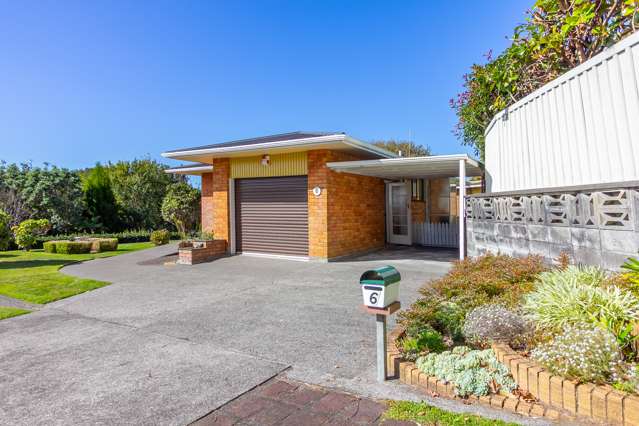 6 Leatham Avenue Strandon_1