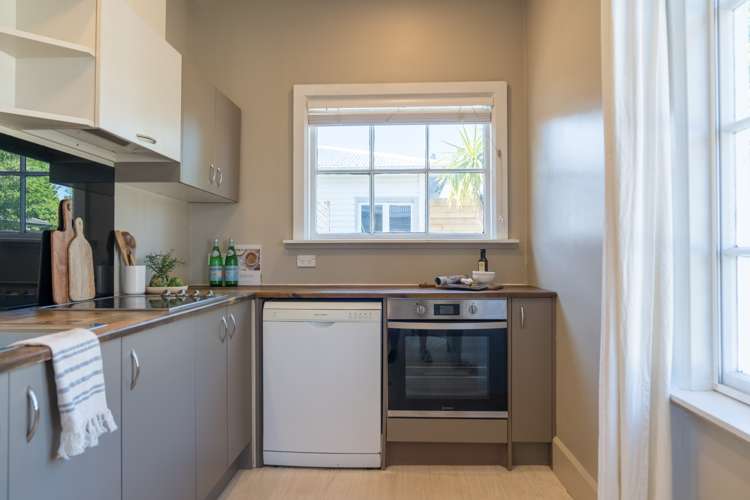 144 Milton Street Somerfield_11