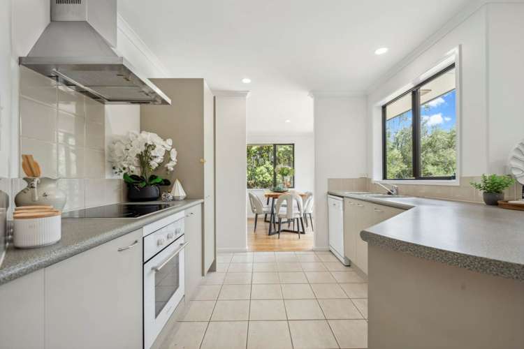 31 Admirals Court Drive Greenhithe_6