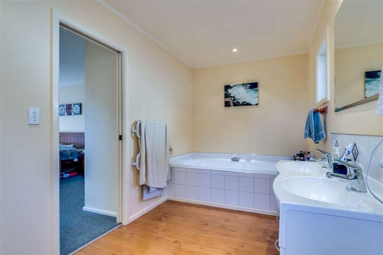 15a Awarua Crescent Havelock North_13