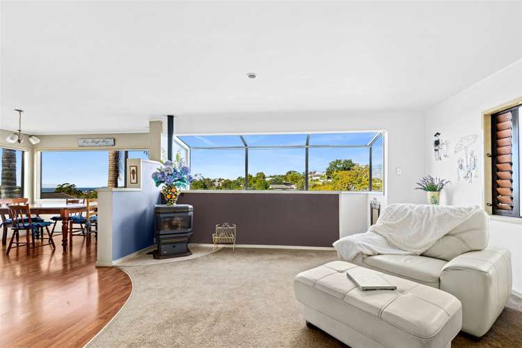 689 Beach Road Rothesay Bay_5