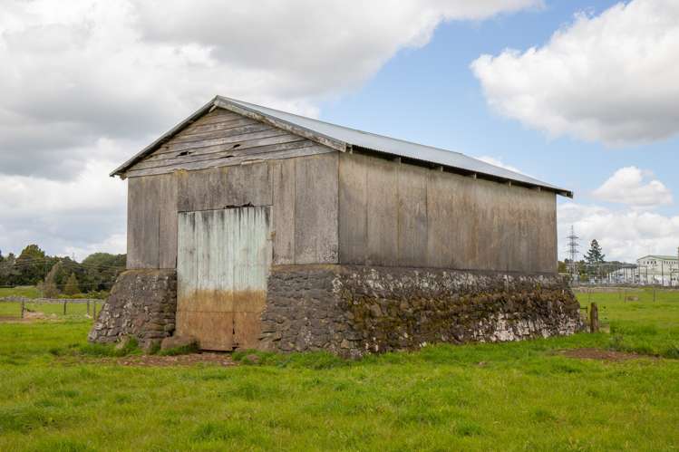 1217 State Highway 14 Maungatapere_14