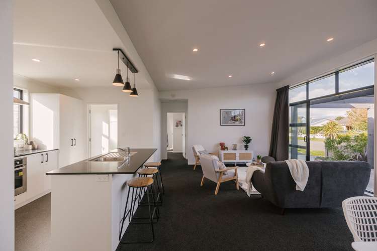 1 Annandale Avenue Takaro_7