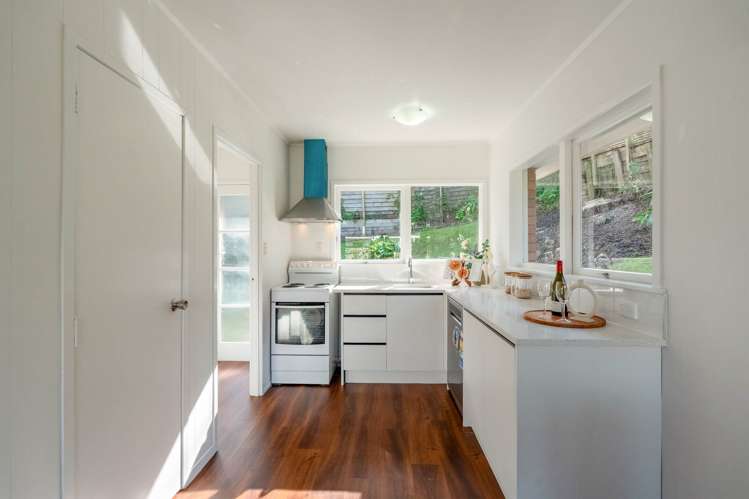 59B Ayton Drive Totara Vale_10