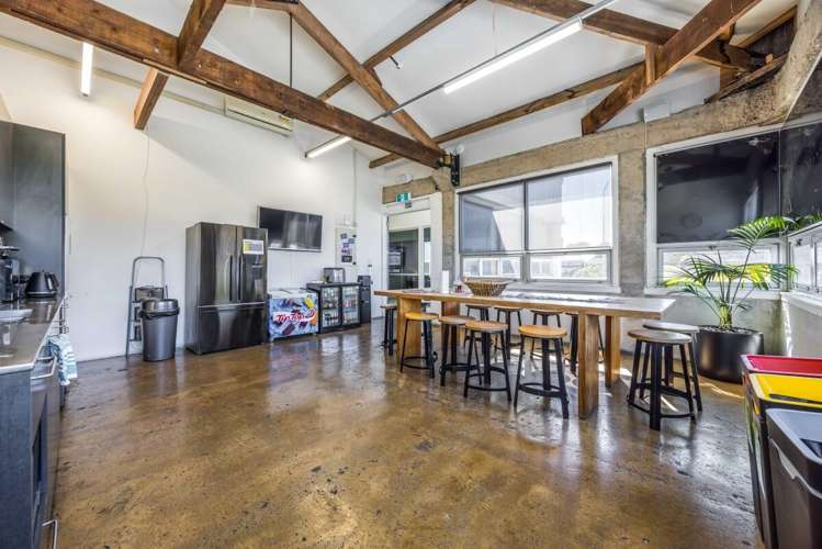 317 New North Road Kingsland_11