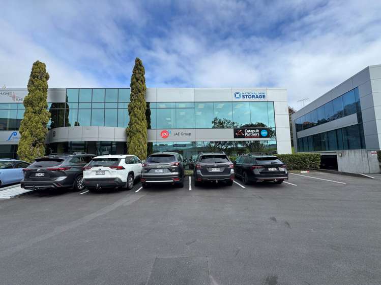 Building /42 Tawa Drive_0