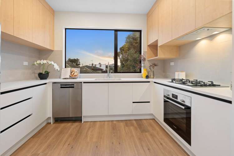 6/12 Ryburn Road Mt Wellington_6