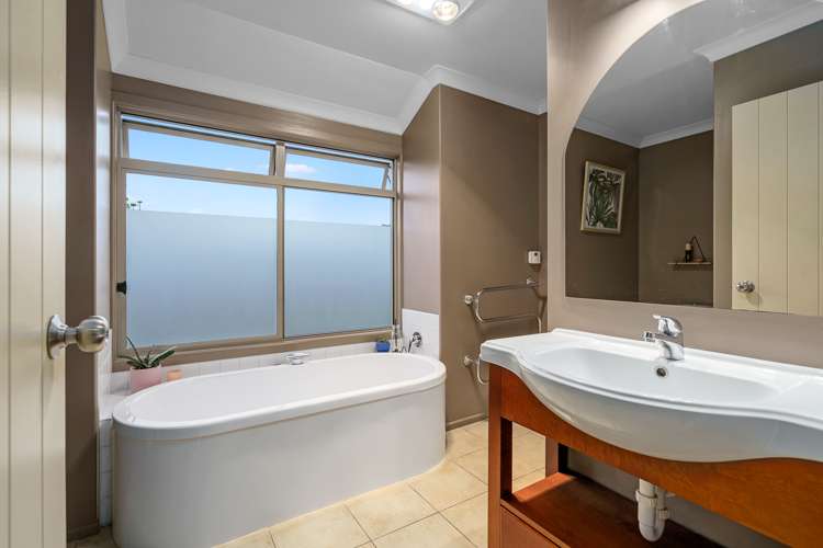 18 Mirbeck Avenue Cambridge_13