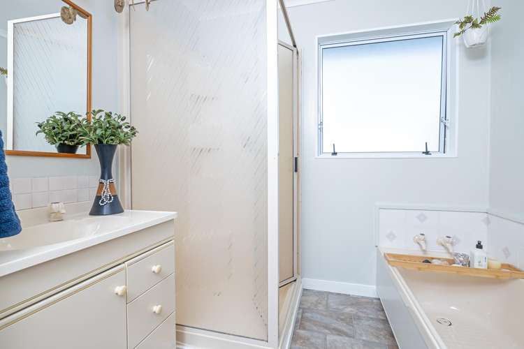 98 Norfolk Road Carterton_12