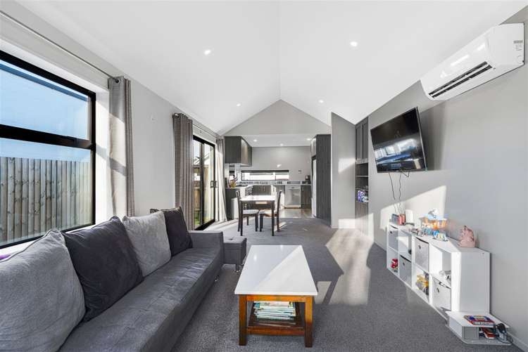 8 Founders Lane Yaldhurst_7