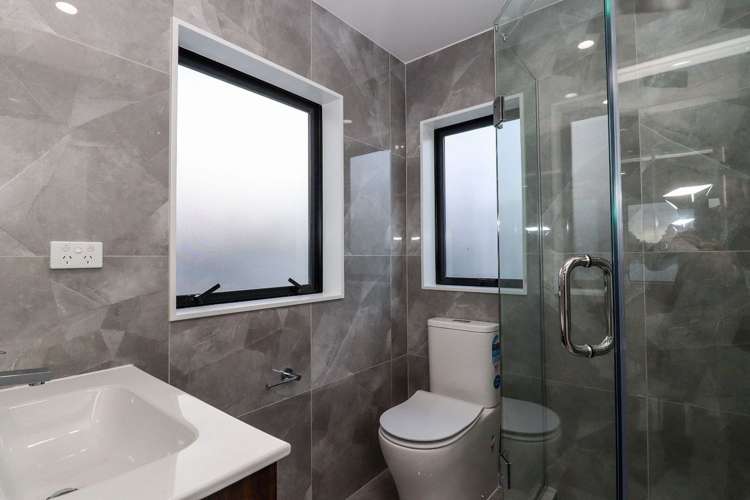 25D Lynbrooke Avenue Blockhouse Bay_10