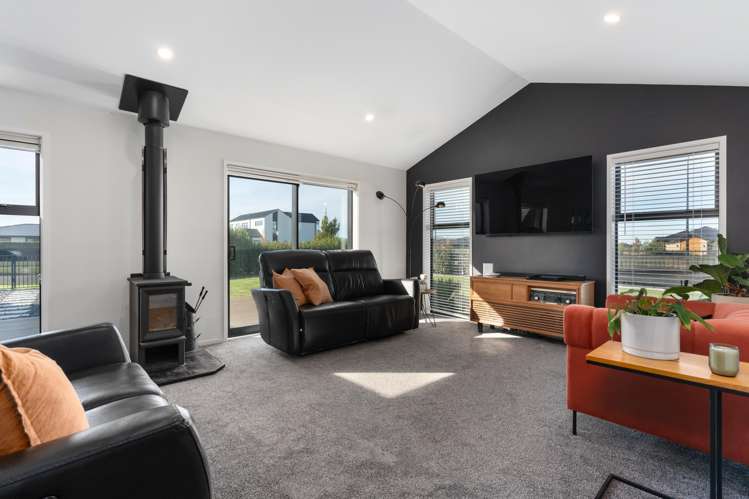 5 Carmella Drive_3