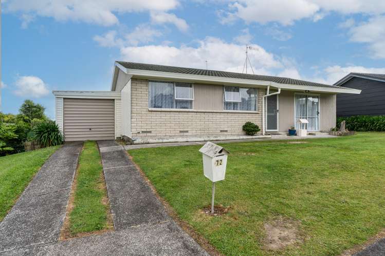 72 Amanda Avenue Dinsdale_1