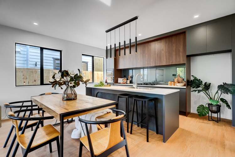 4B Goad Crescent Hillsborough_2