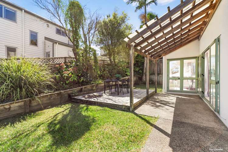 350b East Coast Road Sunnynook_16