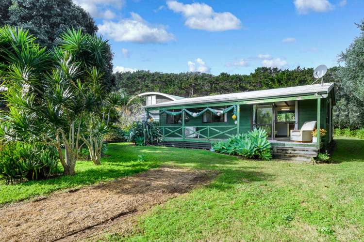 5 Erangi Place Bethells Beach_3