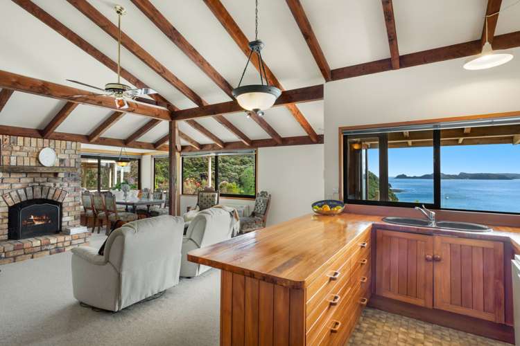 2 Queens View Road Russell_7