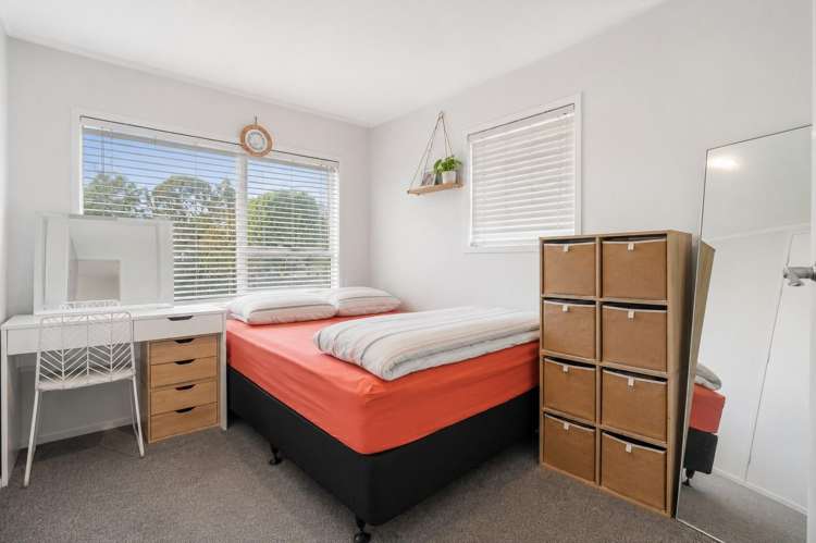  44 Zita Maria Drive Massey_4
