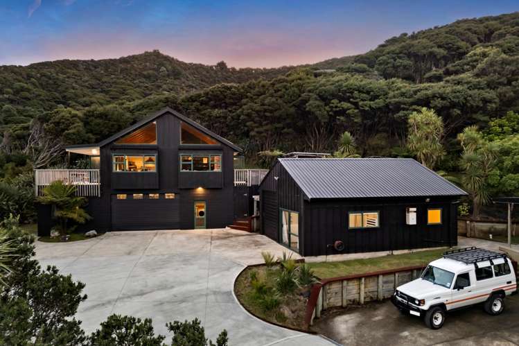 349 Blind Bay Road Great Barrier Island_18
