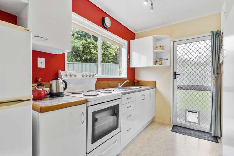 9/16 Willerton Avenue New Lynn_6