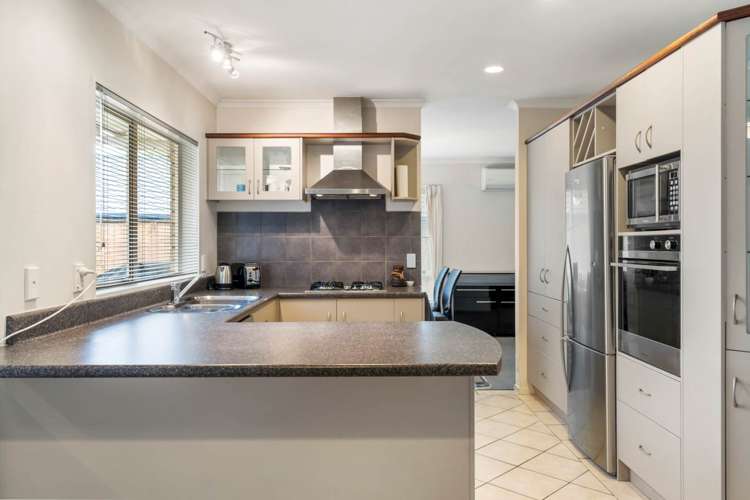 33 Craigavon Drive East Tamaki_7