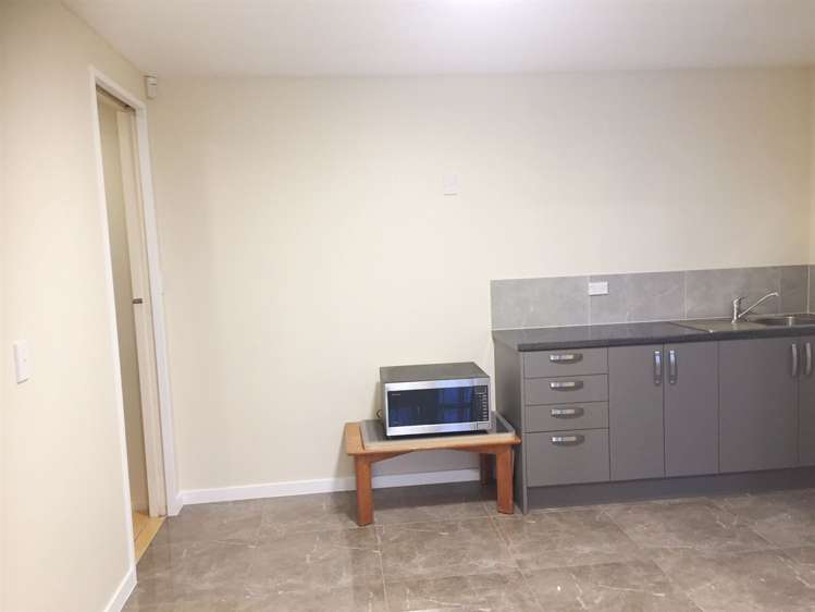 44 Captain Scott Road Glen Eden_2