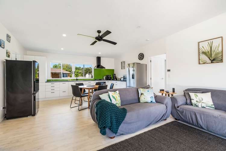 3 Flame Tree Lane Taipa_5