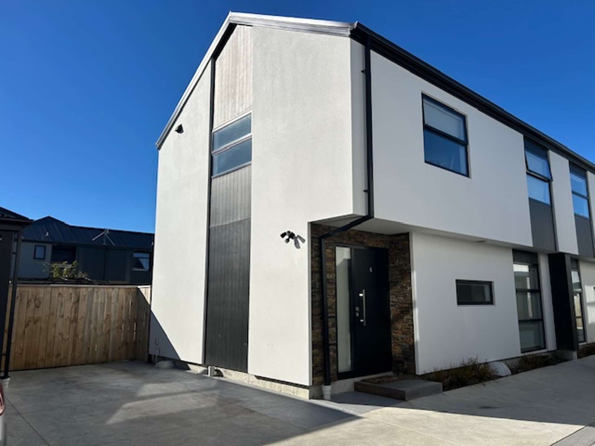 6/629 Worcester Street Linwood_0