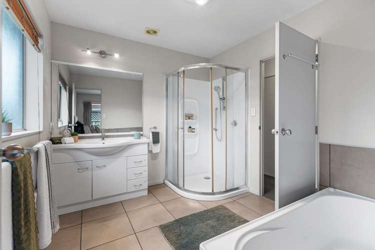 72 Evans Road Papamoa_12